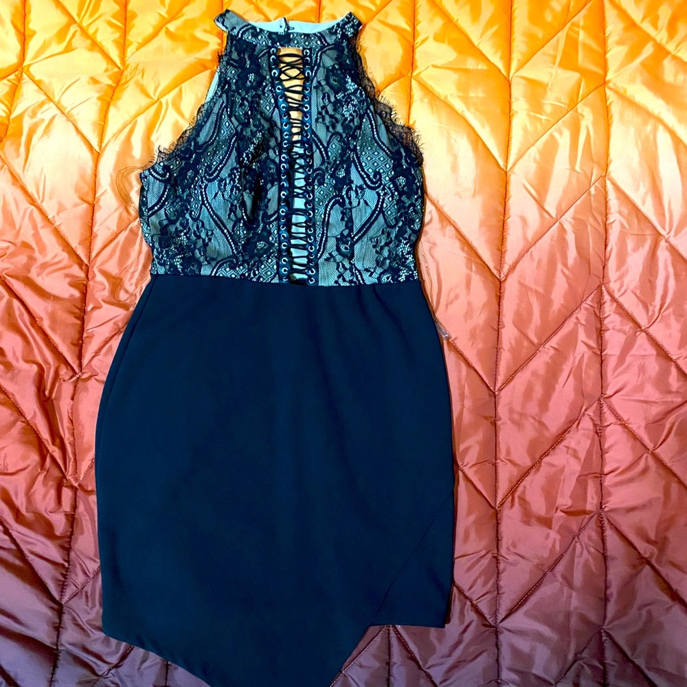 NWOT Black bustier lace dress L
